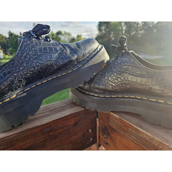 Dr. Martens Unisex Embossed Croc Platform Oxford Shoes Mens 8 Womens 10 Black main image 4